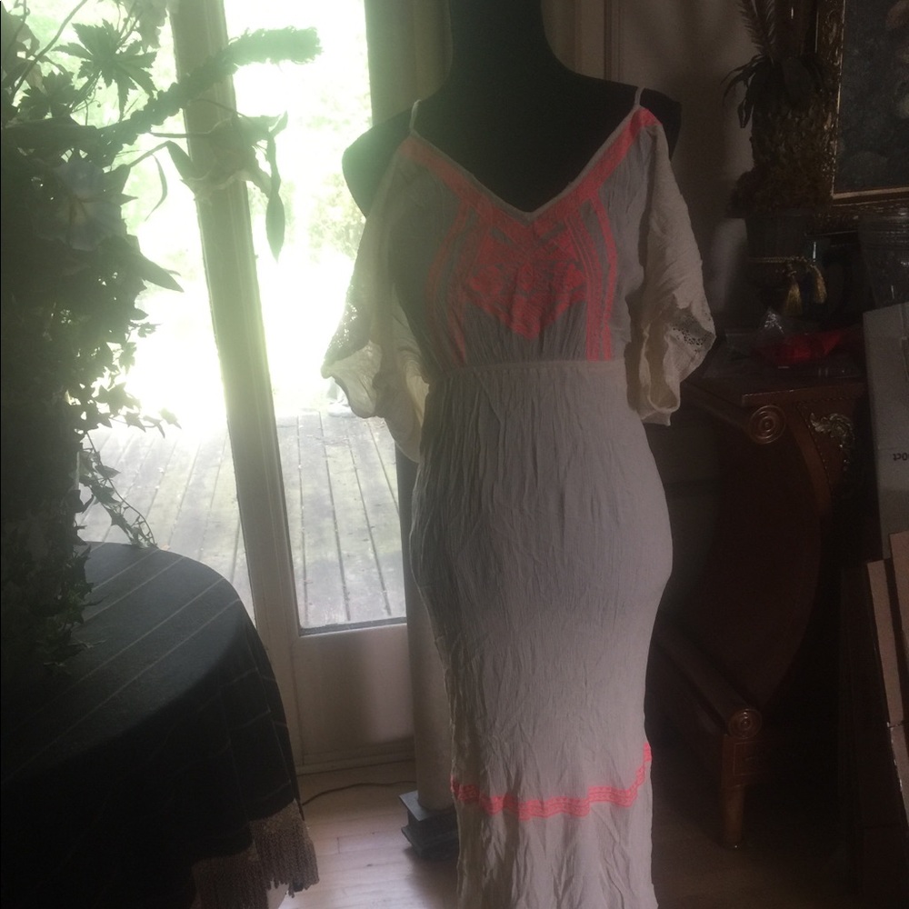 Flying tomato maxi dress